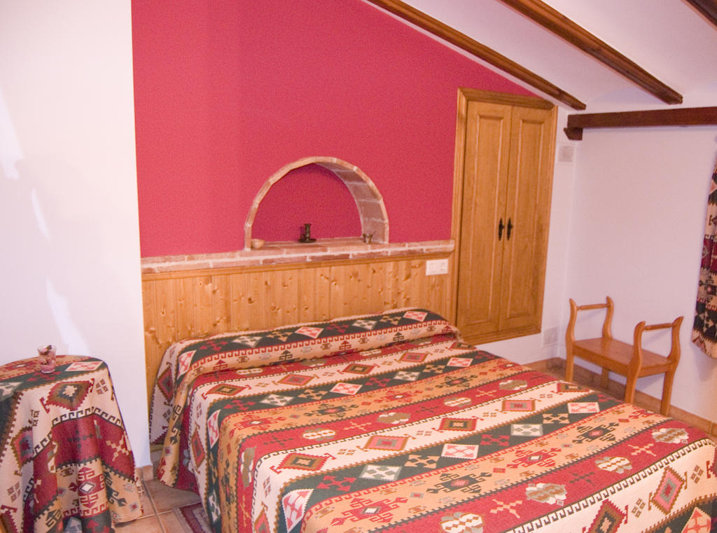 Torrefolch Villa Forcall Phòng bức ảnh